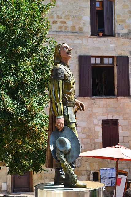 statue Cyrano de Bergerac